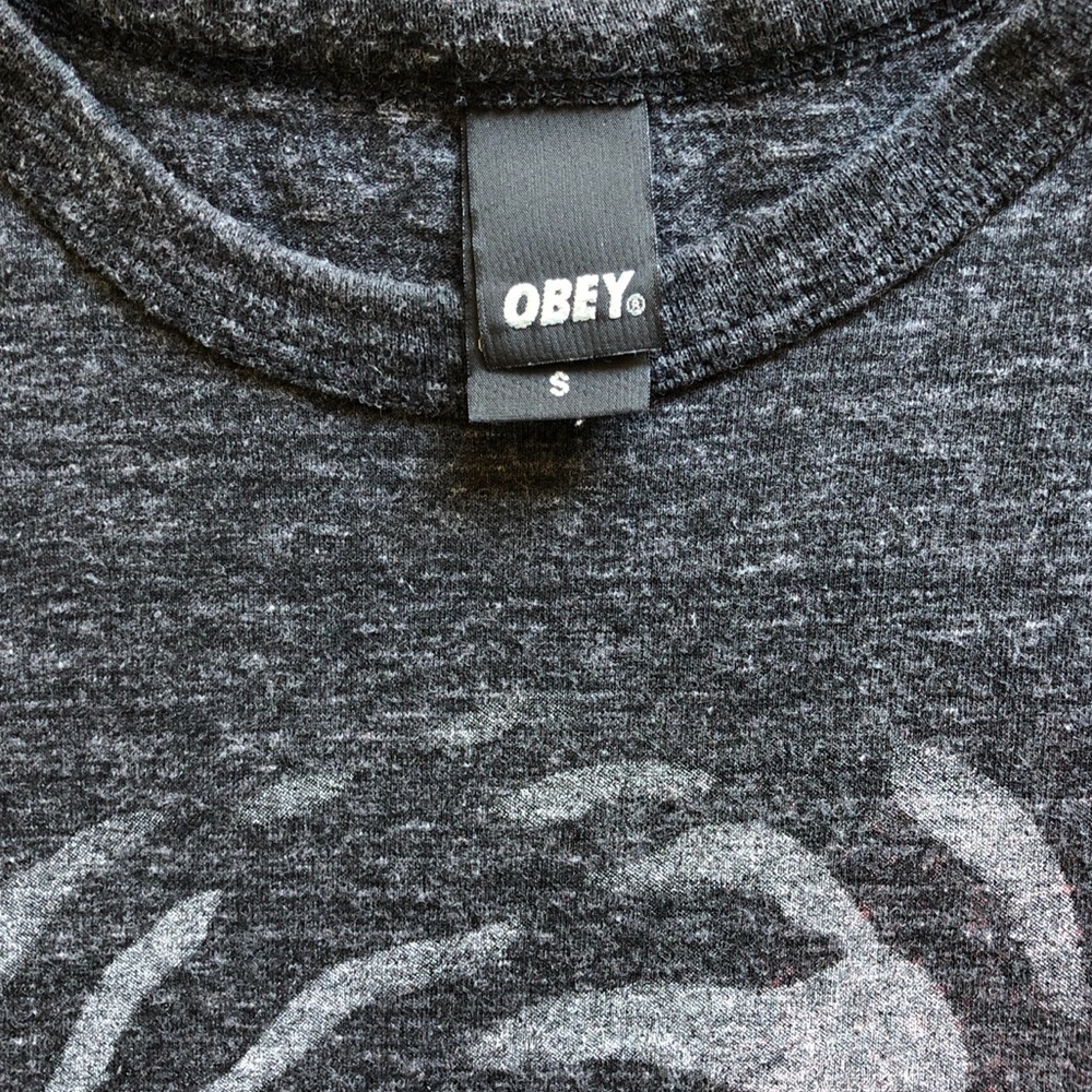 Obey - Picture 3 of 4